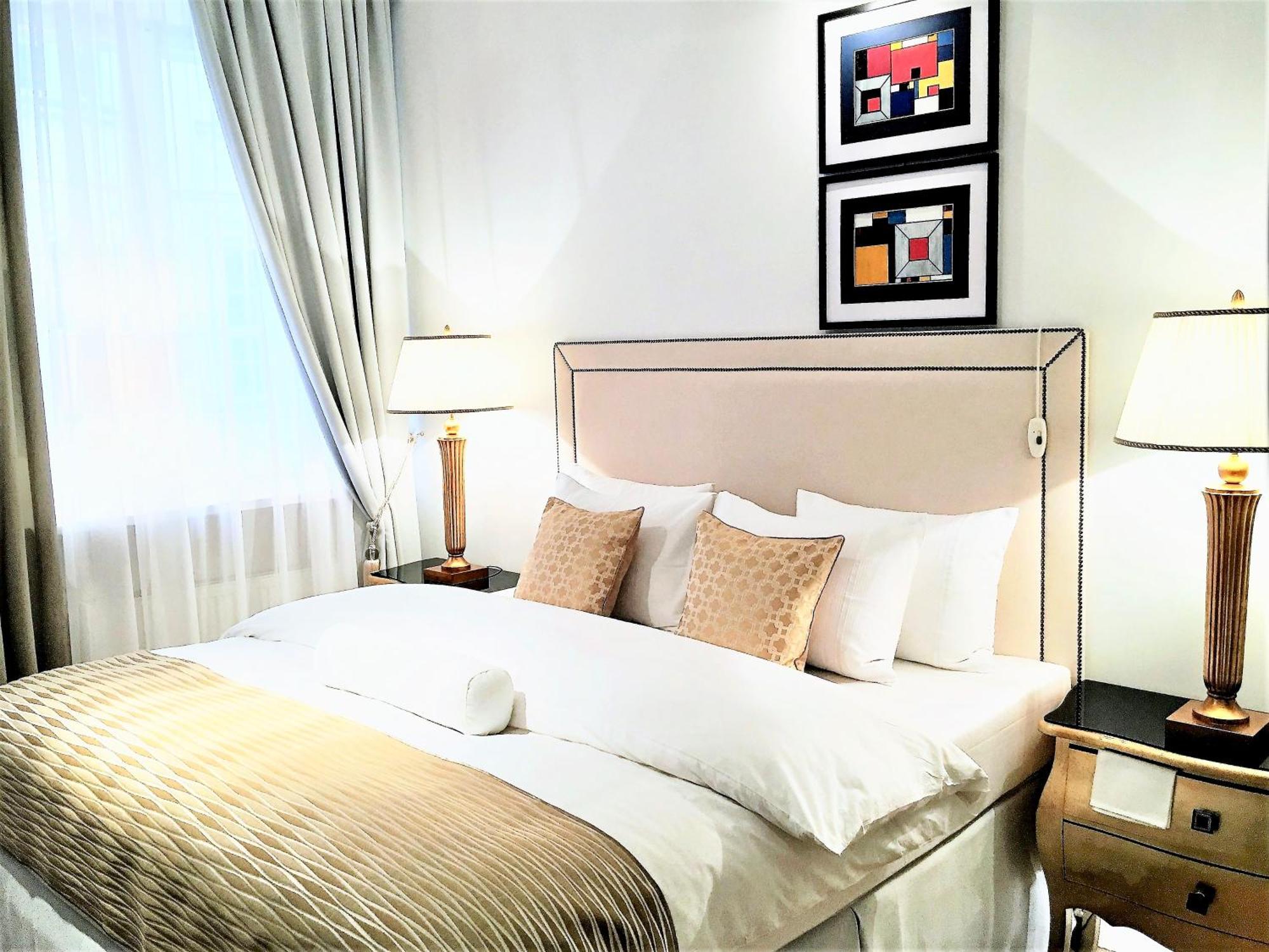 وارسو Mondrian Luxury Suites Unesco Old Town الغرفة الصورة