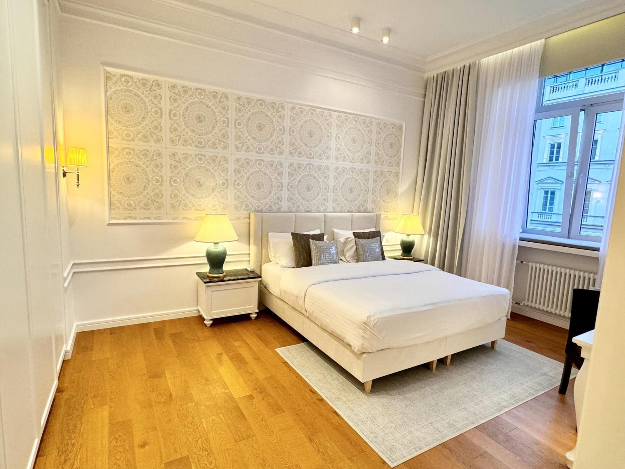 وارسو Mondrian Luxury Suites Unesco Old Town الغرفة الصورة