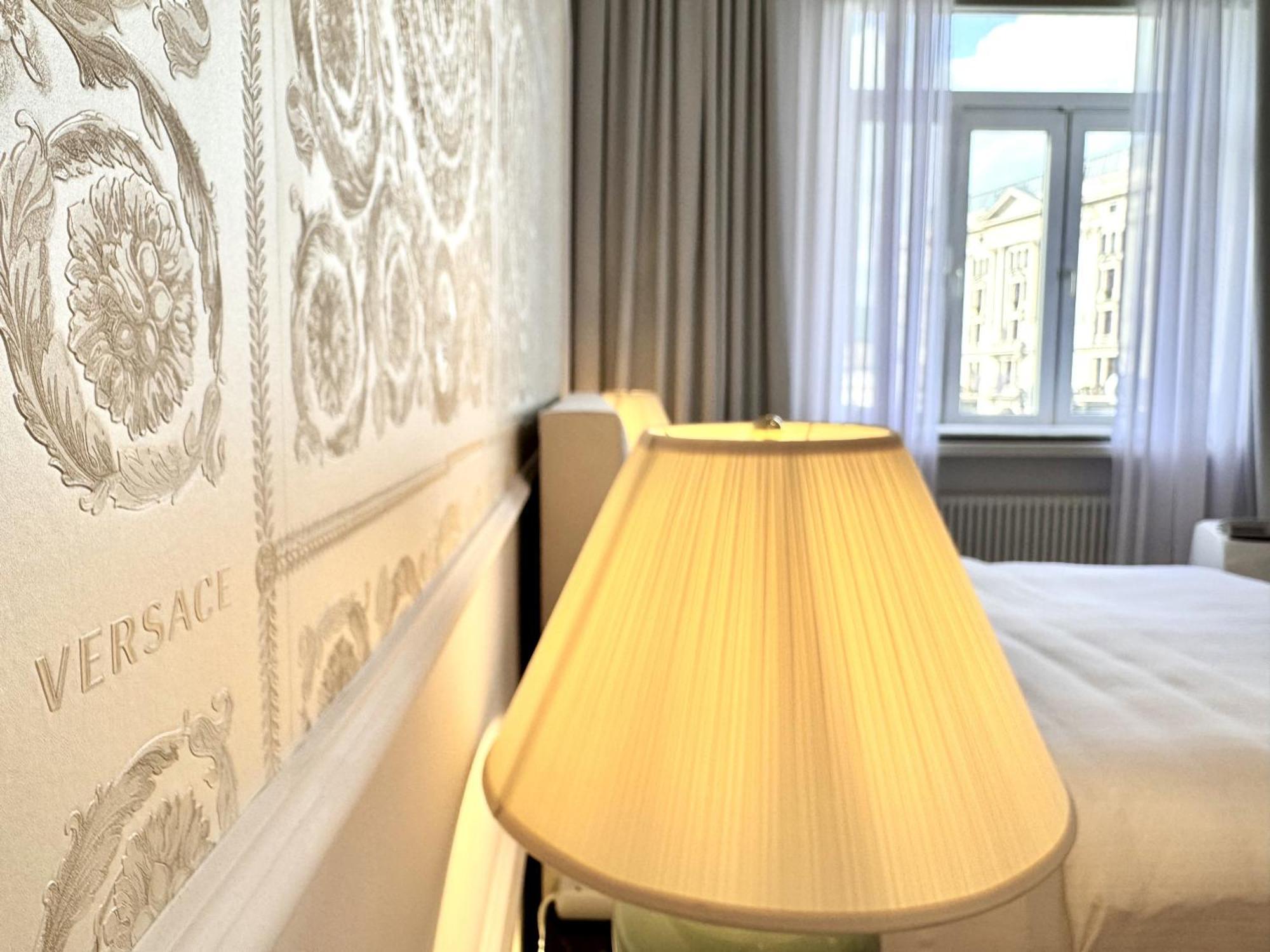 وارسو Mondrian Luxury Suites Unesco Old Town الغرفة الصورة